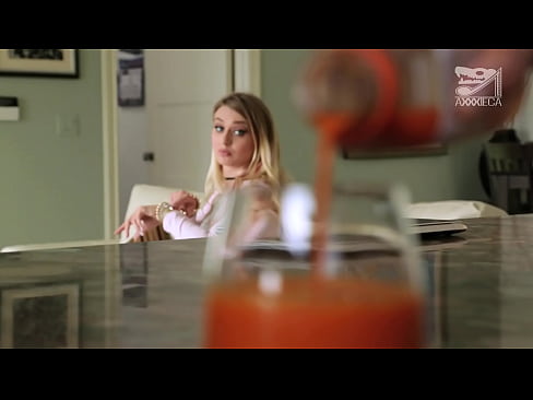 ❤️ Noia calenta amb pits grans i cony estret rep la polla del perdedor, però molt dura Porno al ca.liporno.ru ️❤