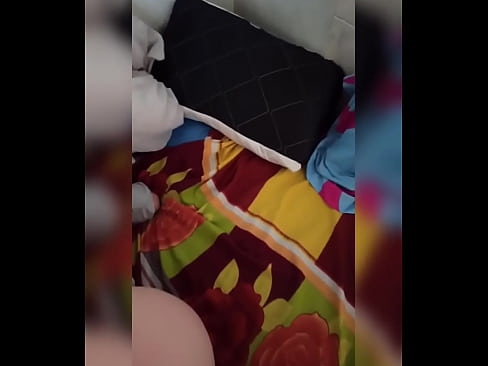 ❤️ La meva companya de pis es queda sola a casa perquè el seu marit se'n va de vacances i jo aprofito per follar-la i omplir-li el cul de llet Porno al ca.liporno.ru ️❤