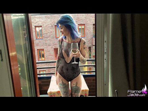 ❤️ Una noia tremenda xuclant amb un glop i follant apassionadament sota el cel obert Porno al ca.liporno.ru ️❤